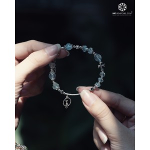 Lắc Tay Mân Côi Topaz Charm Bạc